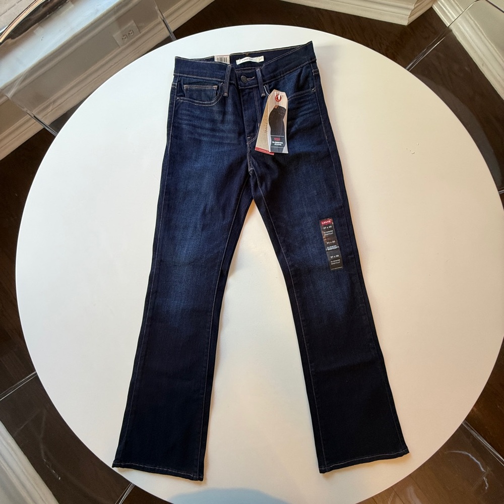 NWT LEVIS W Size 27 Dark Wash Mid Rise Slimming Boot Cut Jeans w/ 30" Inseam